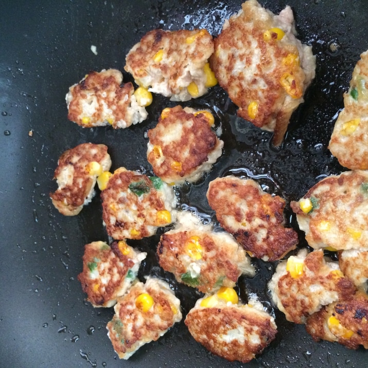 離乳食 幼児食 手づかみ豆腐ハンバーグ レシピ 作り方 By Eri Co77 楽天レシピ 離乳食 幼児食 手づかみ豆腐ハンバーグ レシピ 作り方 By Eri Co77 楽天レシピ